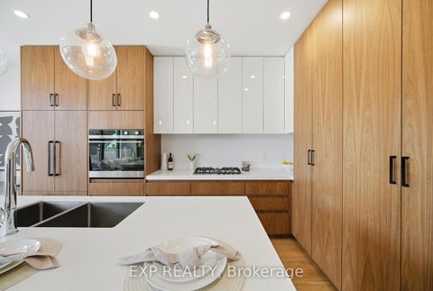 Photo 12 at B - 188 Lippincott Street, University, Toronto