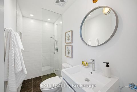 Photo 22 at B - 188 Lippincott Street, University, Toronto