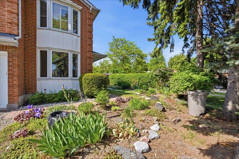 Photo 1 at 208 Conley Street, Lakeview Estates, Vaughan