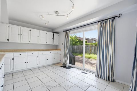 Photo 15 at 208 Conley Street, Lakeview Estates, Vaughan