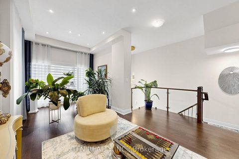 Photo 3 at 30 Hesperus Road, Patterson, Vaughan