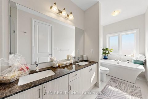 Photo 16 at 30 Hesperus Road, Patterson, Vaughan