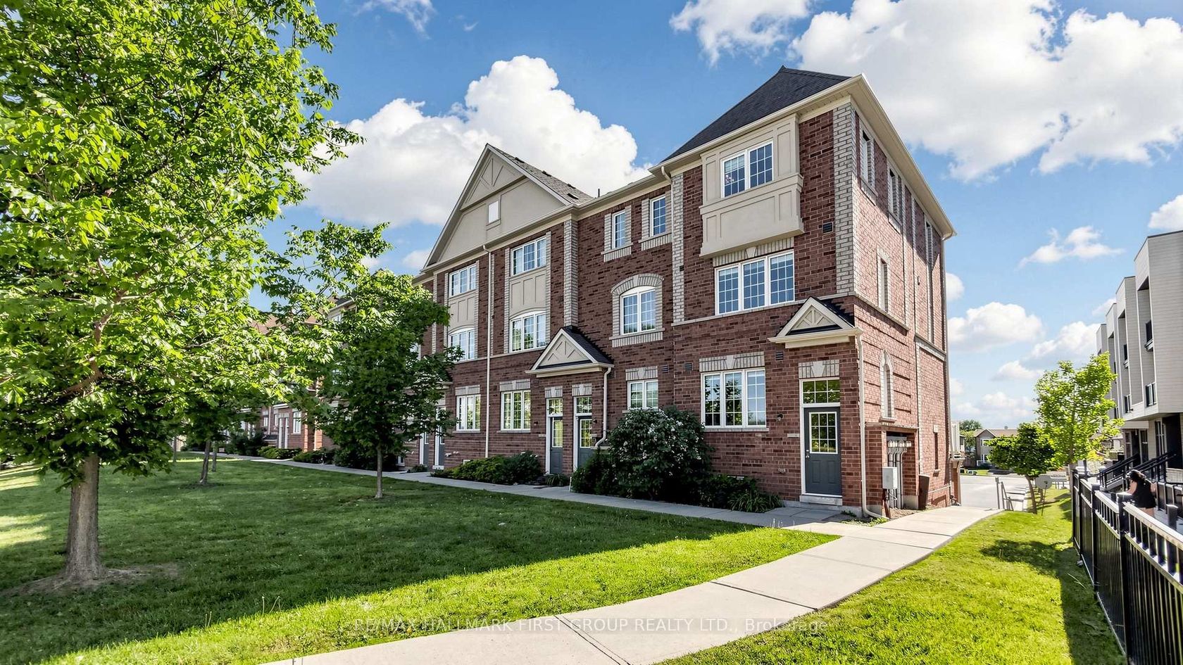 1 Cooperage Lane, Central, Ajax 