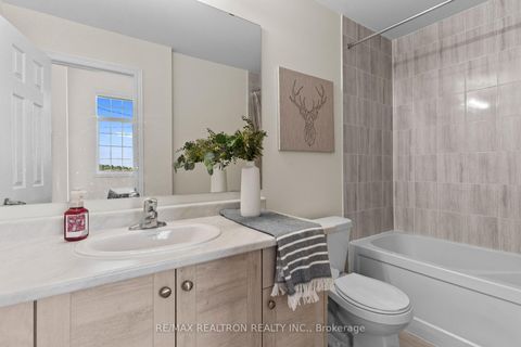 Photo 17 at 988 Grosbeak Trail, Rural Pickering, Pickering