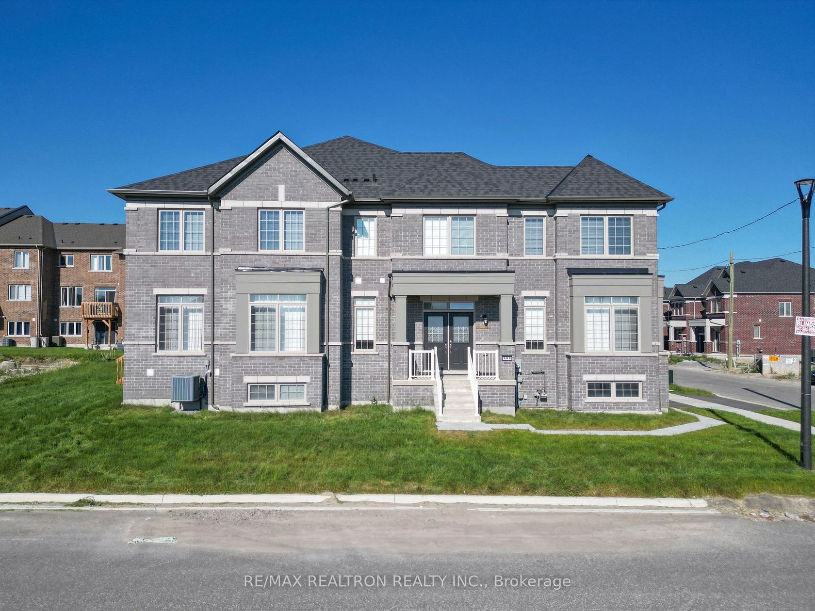 988 Grosbeak Trail, Rural Pickering, Pickering 