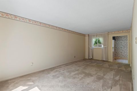 Photo 6 at 62 Mccallum Drive, North Richvale, Richmond Hill