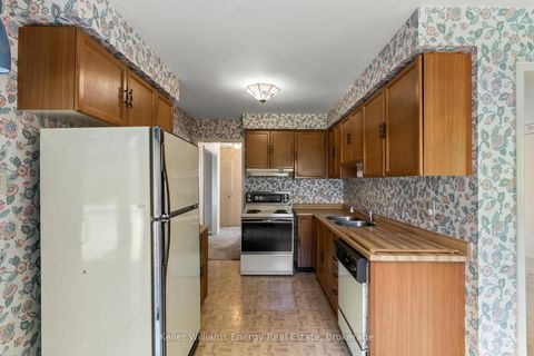 Photo 11 at 62 Mccallum Drive, North Richvale, Richmond Hill