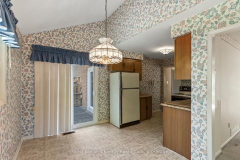Photo 12 at 62 Mccallum Drive, North Richvale, Richmond Hill