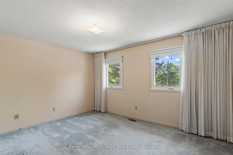 Photo 25 at 62 Mccallum Drive, North Richvale, Richmond Hill