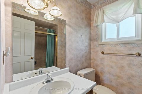 Photo 28 at 62 Mccallum Drive, North Richvale, Richmond Hill