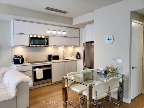 Photo 10 at 911 - 10 Deerlick Court, Donalda, Toronto