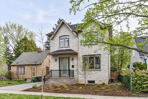 Photo 0 at 20 Warvet Crescent, Parkview, Toronto