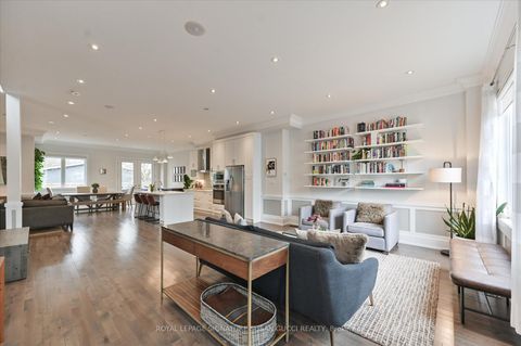 Photo 3 at 20 Warvet Crescent, Parkview, Toronto