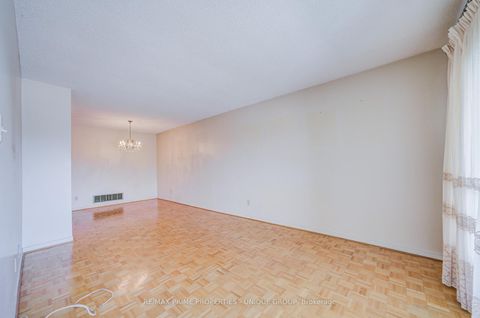 Photo 3 at 9 Capstan Court, Jane Heights, Toronto
