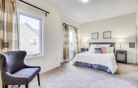 Photo 12 at 07 - 21 Coneflower Crescent, Branson, Toronto