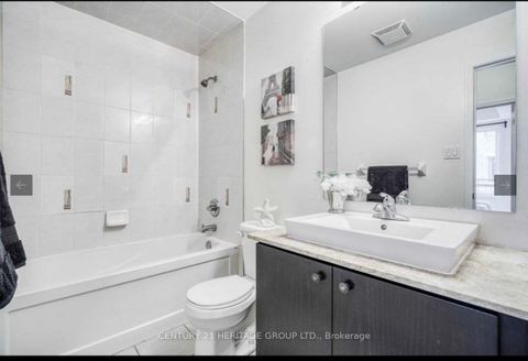 Photo 16 at 07 - 21 Coneflower Crescent, Branson, Toronto