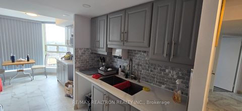 Photo 13 at 806 - 2466 Eglinton Avenue E, Eglinton East, Toronto