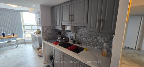Photo 14 at 806 - 2466 Eglinton Avenue E, Eglinton East, Toronto