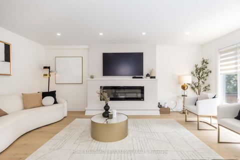 Photo 14 at 139 Pinewood Drive, Yorkhill, Vaughan