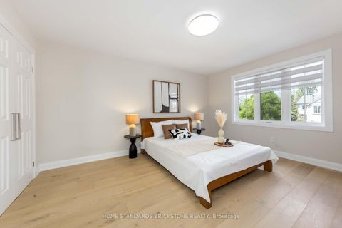 Photo 34 at 139 Pinewood Drive, Yorkhill, Vaughan