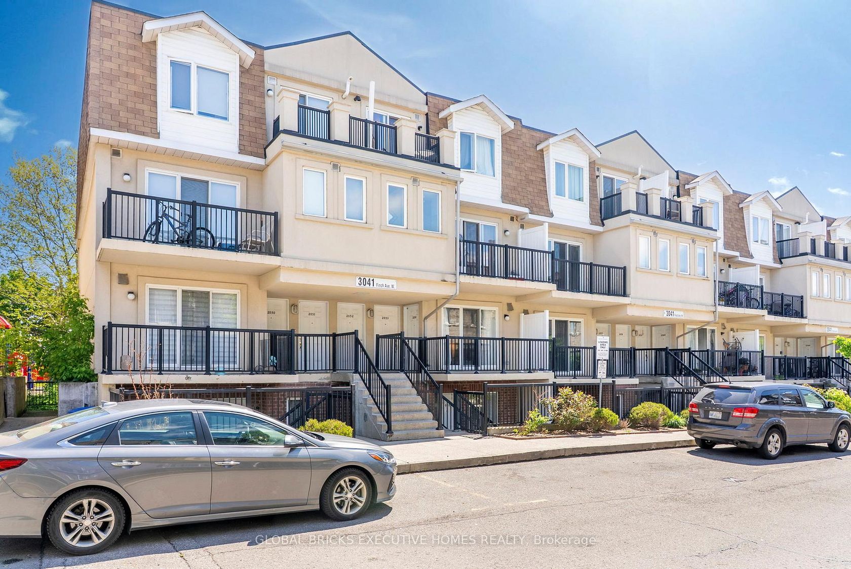 2054 - 3041 Finch Avenue W, Humbermede, Toronto photo number 2
