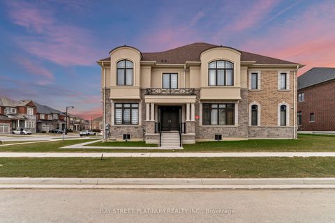 Photo 1 at 18 Woodgate Pines Drive, Kleinburg, Vaughan