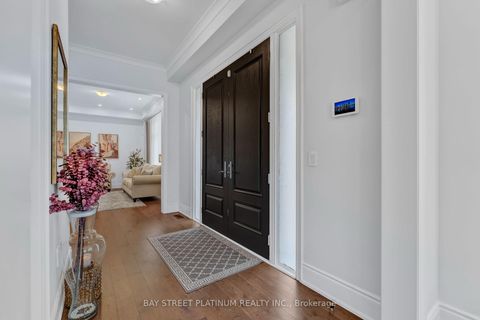 Photo 8 at 18 Woodgate Pines Drive, Kleinburg, Vaughan