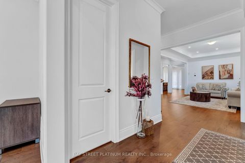 Photo 9 at 18 Woodgate Pines Drive, Kleinburg, Vaughan