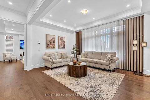 Photo 13 at 18 Woodgate Pines Drive, Kleinburg, Vaughan