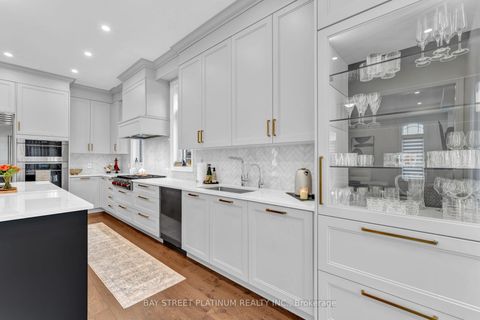 Photo 16 at 18 Woodgate Pines Drive, Kleinburg, Vaughan