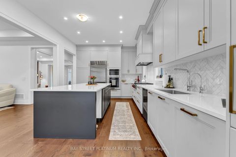 Photo 17 at 18 Woodgate Pines Drive, Kleinburg, Vaughan