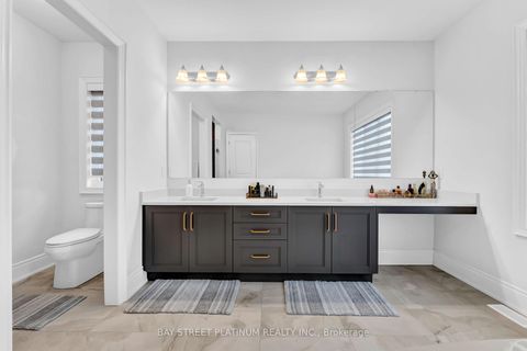 Photo 30 at 18 Woodgate Pines Drive, Kleinburg, Vaughan