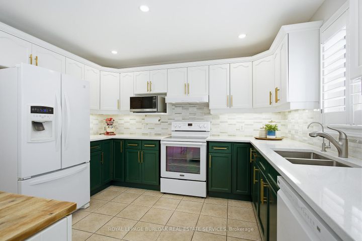 Photo 9 at 36 Wiltshire Place, Meadowlands, Hamilton