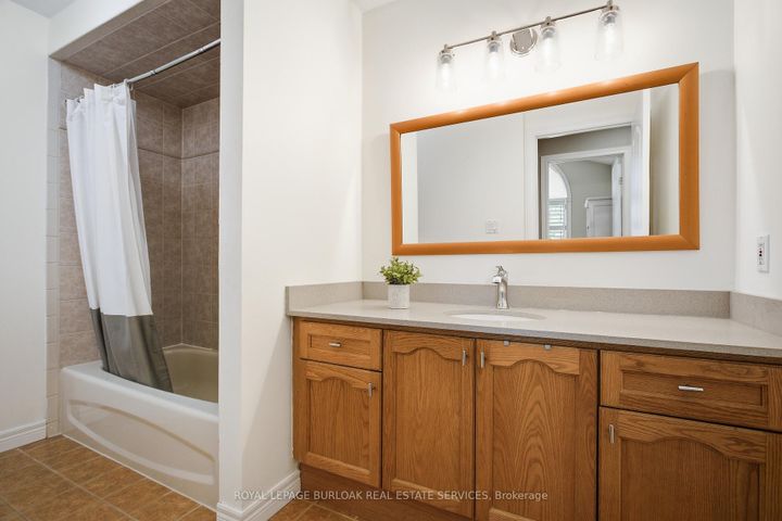 Photo 31 at 36 Wiltshire Place, Meadowlands, Hamilton