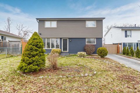 Photo 1 at 35 Tillbrook Court, Malvern, Toronto