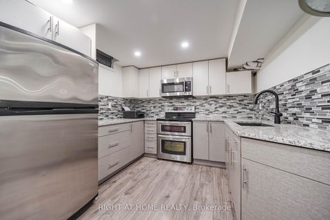 Photo 14 at 35 Tillbrook Court, Malvern, Toronto