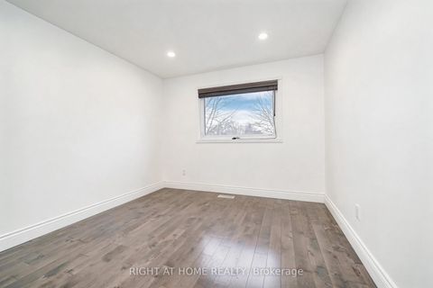 Photo 28 at 35 Tillbrook Court, Malvern, Toronto