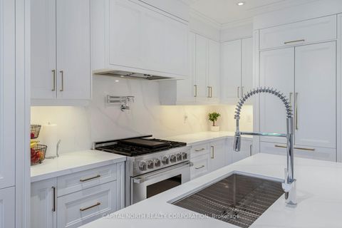 Photo 9 at 680 McGregor Farm Trail, Glenway Estates, Newmarket