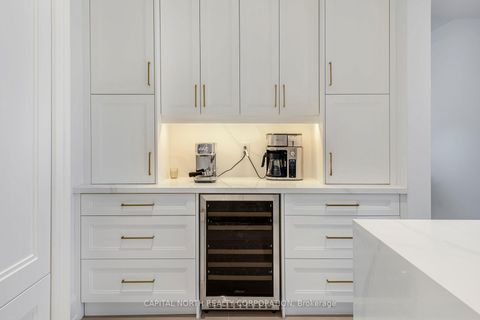 Photo 12 at 680 McGregor Farm Trail, Glenway Estates, Newmarket