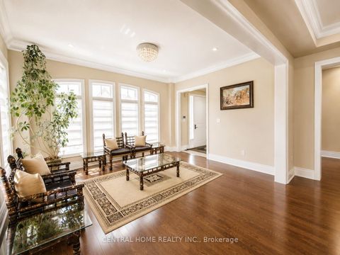 Photo 11 at 33 James Stokes Court, King City, King