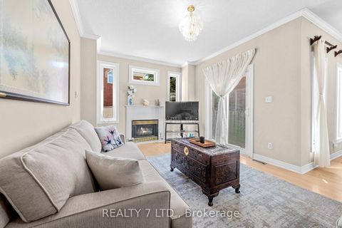 Photo 12 at 211 Downey Circle, Bayview Wellington, Aurora