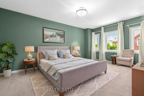 Photo 17 at 211 Downey Circle, Bayview Wellington, Aurora