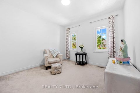 Photo 19 at 211 Downey Circle, Bayview Wellington, Aurora
