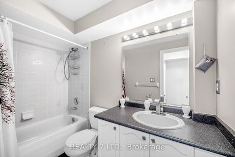Photo 30 at 211 Downey Circle, Bayview Wellington, Aurora