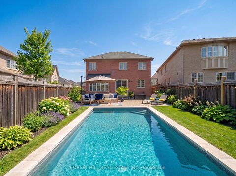 Photo 2 at 22 Mccombe Lane, Patterson, Vaughan