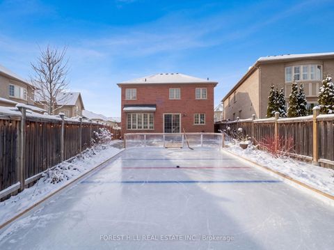 Photo 3 at 22 Mccombe Lane, Patterson, Vaughan