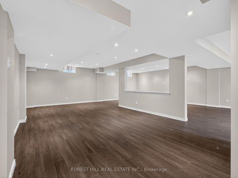 Photo 35 at 22 Mccombe Lane, Patterson, Vaughan