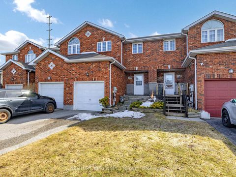 Photo 2 at 249 Stanley Street, Bayfield, Barrie