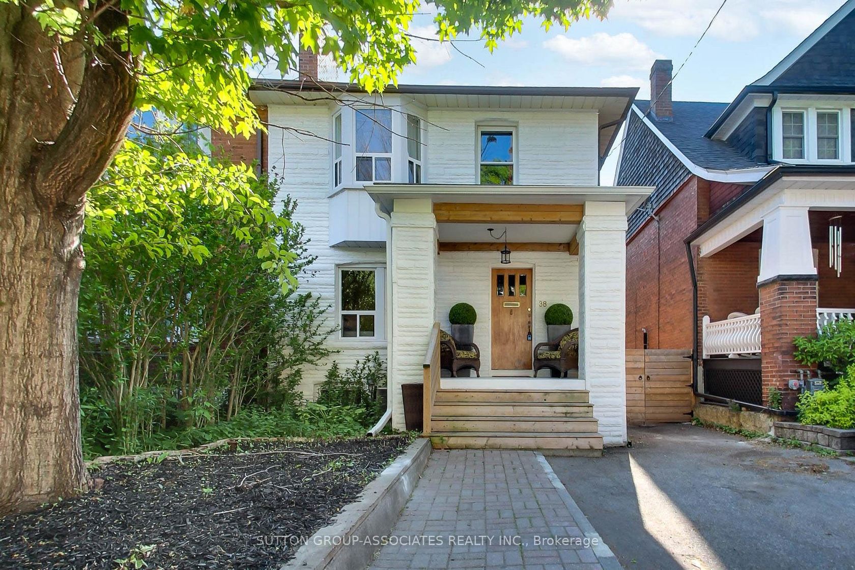 38 Winona Drive, Wychwood, Toronto photo 4