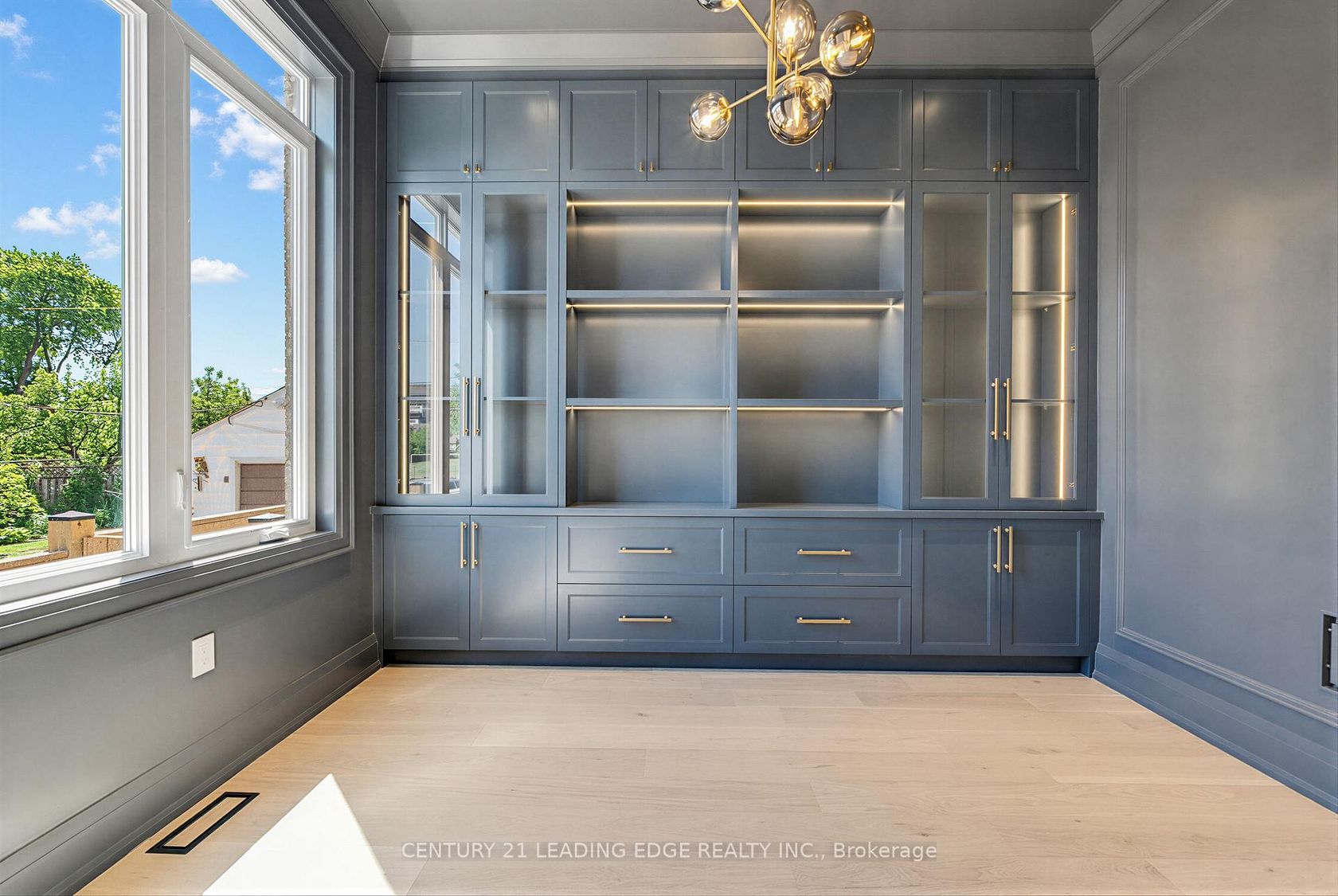 Photo 3 at 165 McAllister Road, Clanton Park, Toronto